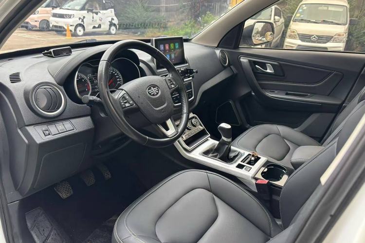 Used Bestune X40 2019 1.6L Manual Luxury Edition China VI Interior 2