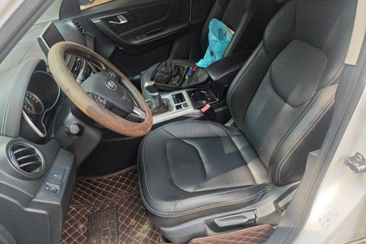 Used Bestune X40 2019 1.6L Manual Luxury Edition China VI Interior 2