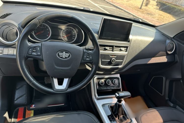 Used Bestune X40 2019 1.6L Automatic Luxury Edition China VI Interior 2