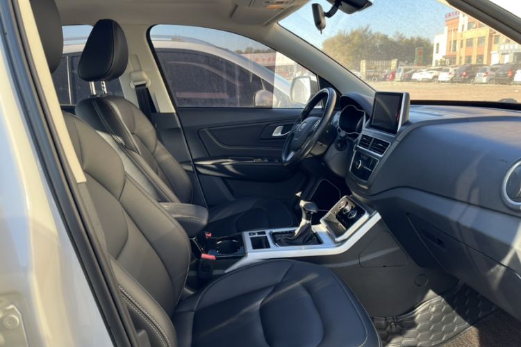 Used Bestune X40 2019 1.6L Automatic Luxury Version China V Emission Standard Interior 3