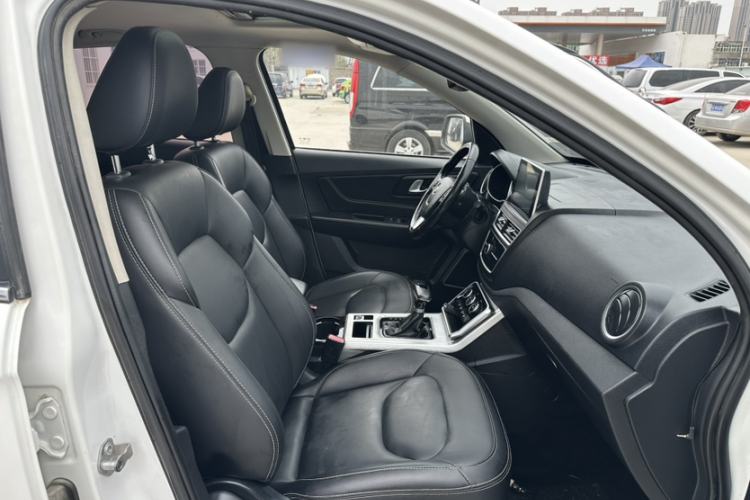 Used Bestune X40 2019 1.6L Automatic Luxury Edition China VI Interior 3