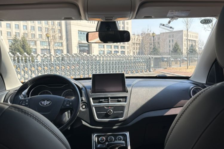 Used Bestune X40 2019 1.6L Automatic Luxury Edition China VI Interior 3