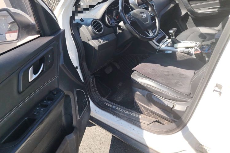 Used Bestune X40 2019 1.6L Automatic Luxury Edition China VI Interior 3