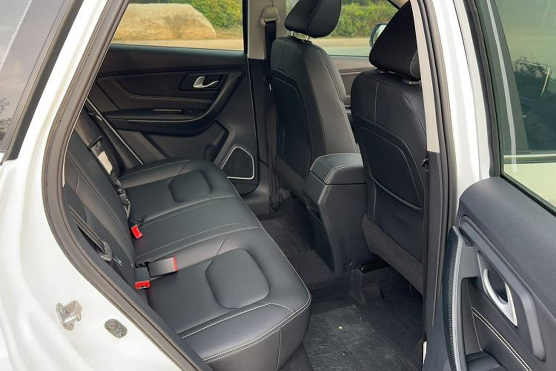 Used Bestune X40 2019 1.6L Automatic Connected Smart Cool Version China V Emission Standard Interior 3