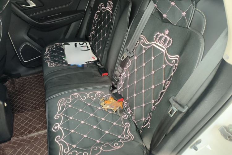 Used Bestune X40 2019 1.6L Manual Luxury Edition China VI Interior 4
