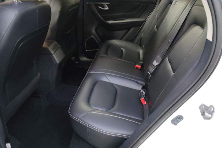 Used Bestune X40 2019 1.6L Automatic Luxury Edition China VI Interior 4