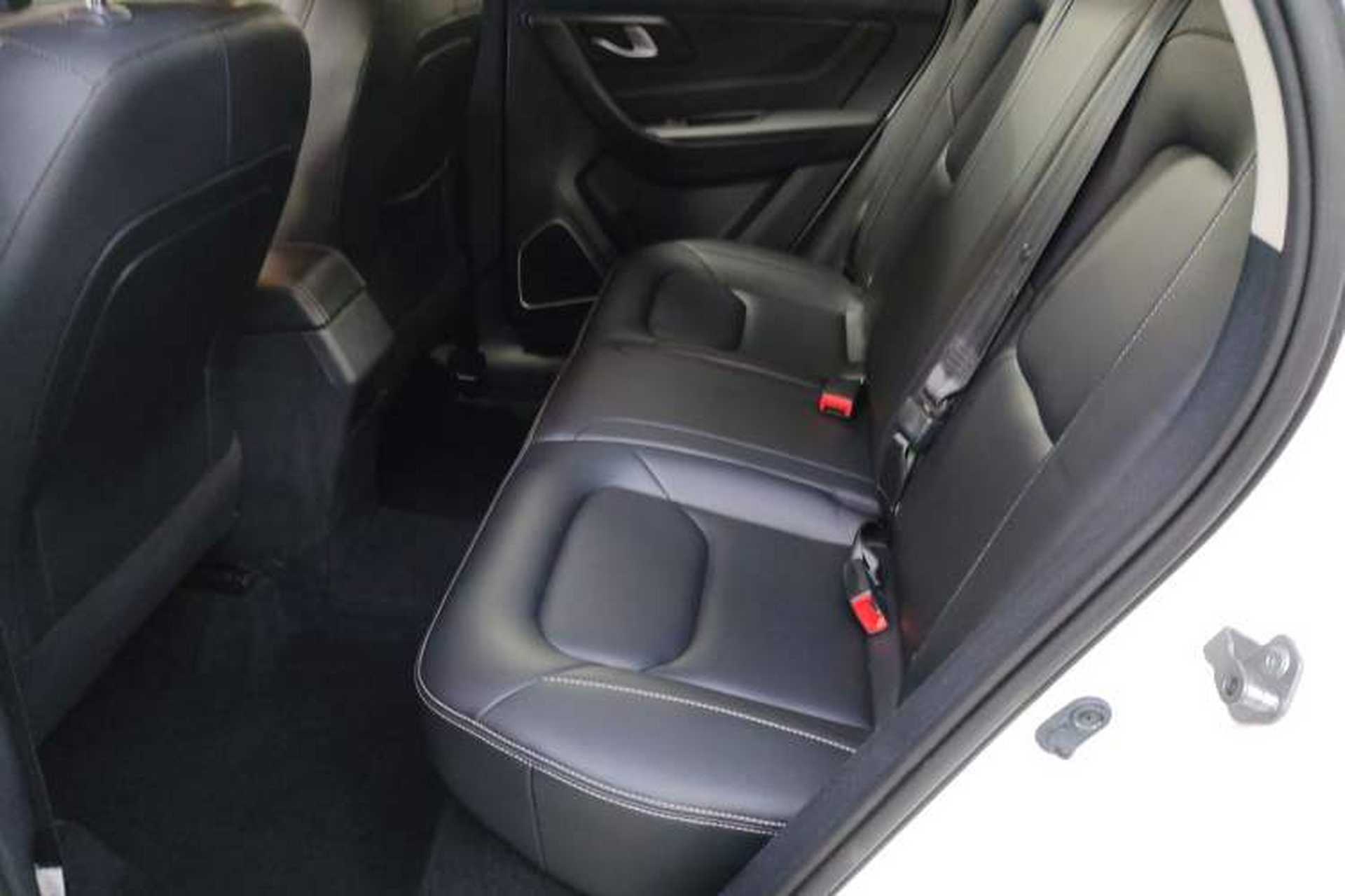 Used Bestune X40 2019 1.6L Automatic Luxury Edition China VI Interior 4