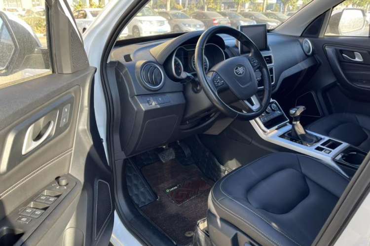 Used Bestune X40 2019 1.6L Automatic Luxury Version China V Emission Standard Interior 5
