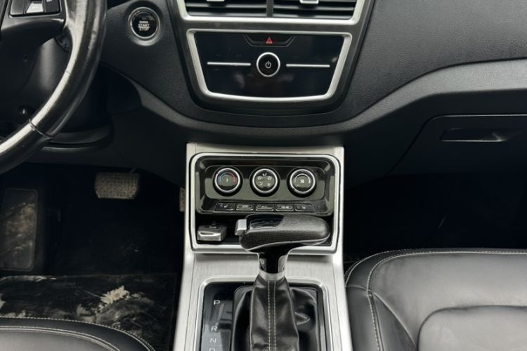 Used Bestune X40 2019 1.6L Automatic Luxury Edition China VI Interior 5