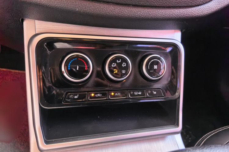 Used Bestune X40 2019 1.6L Automatic Luxury Edition China VI Interior 5