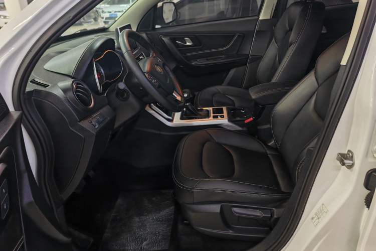 Used Bestune X40 2019 1.6L Automatic Luxury Edition China VI Interior 6