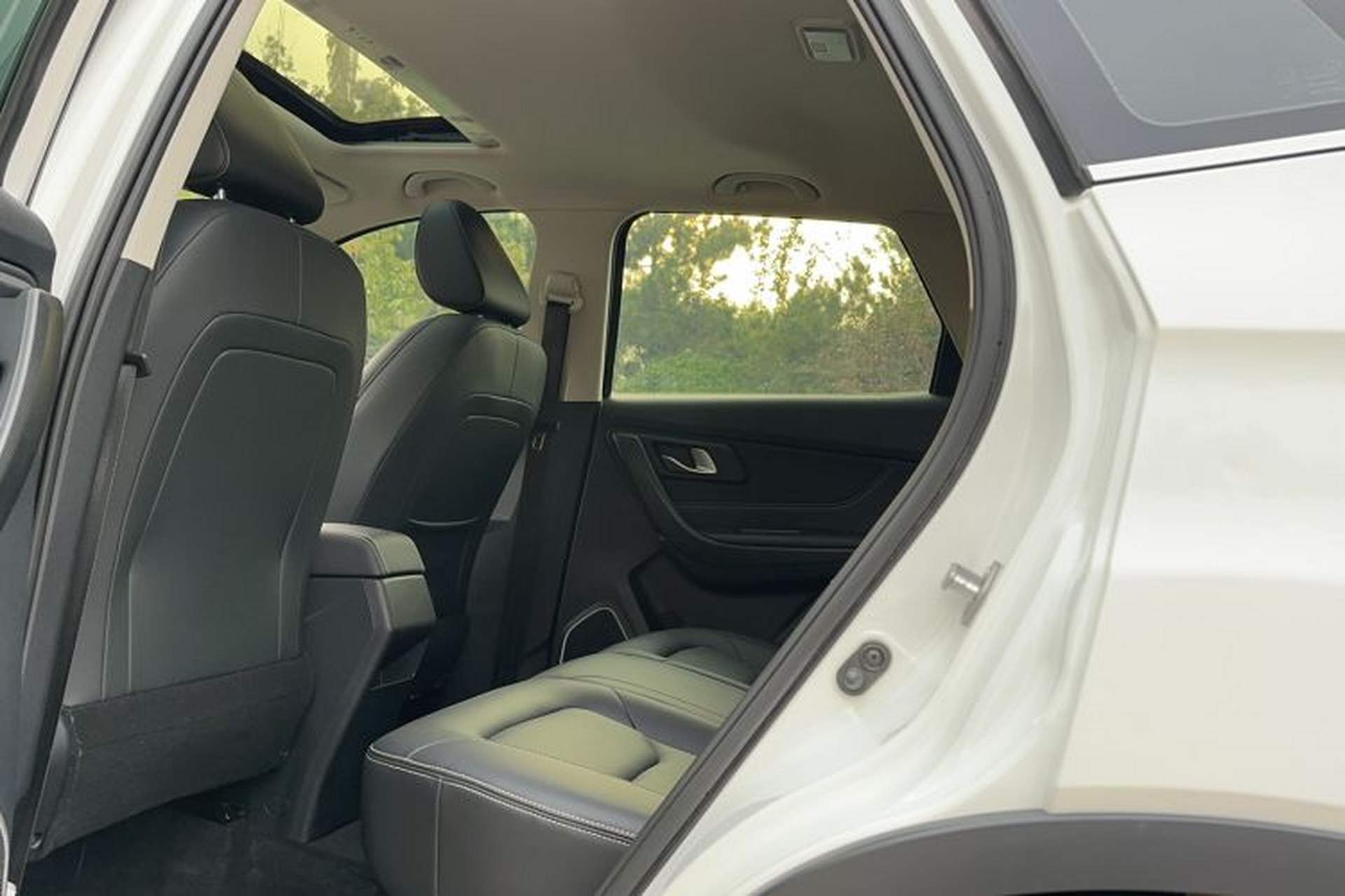 Used Bestune X40 2019 1.6L Automatic Connected Smart Cool Version China V Emission Standard Interior 6