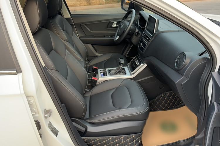 Used Bestune X40 2019 1.6L Automatic Luxury Version China V Emission Standard Interior 8