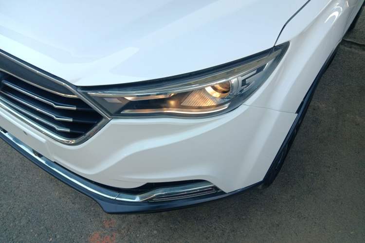 Used Bestune X40 2019 1.6L Automatic Luxury Edition China VI Left Front Headlight