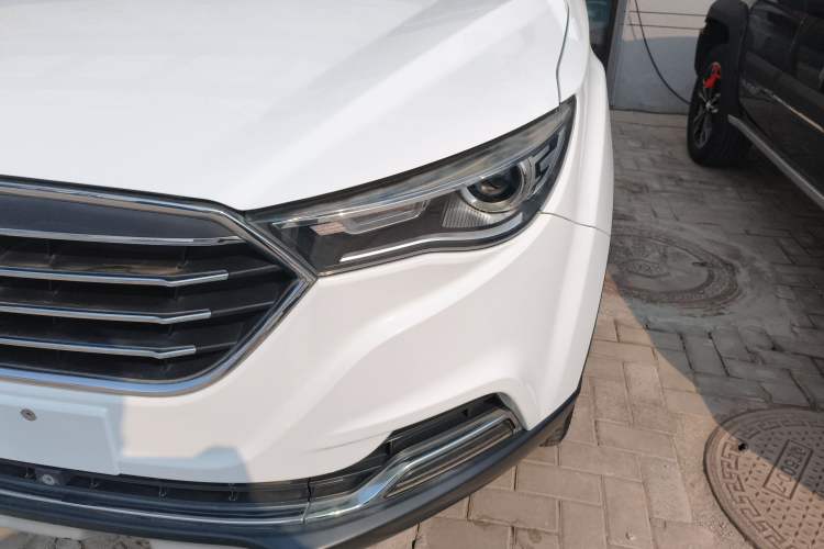 Used Bestune X40 2019 1.6L Manual Luxury Edition China V Left Front Headlight
