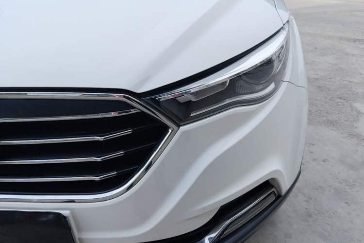 Used Bestune X40 2019 1.6L Manual Luxury Edition China V Left Front Headlight