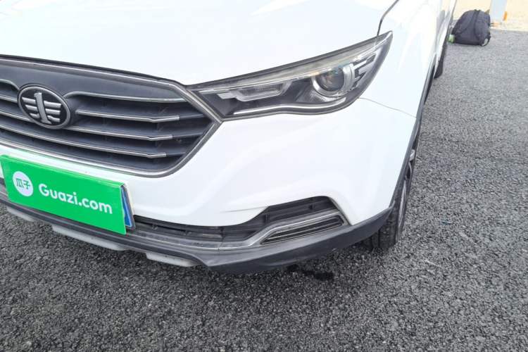 Used Bestune X40 2019 1.6L Automatic Luxury Version China V Emission Standard Left Front Headlight
