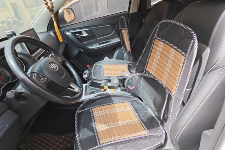 Used Bestune X40 2019 1.6L Automatic Luxury Edition China VI Left Front Seat