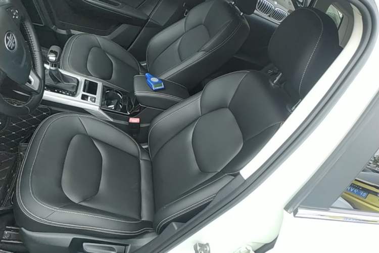 Used Bestune X40 2019 1.6L Automatic Luxury Edition China VI Left Front Seat