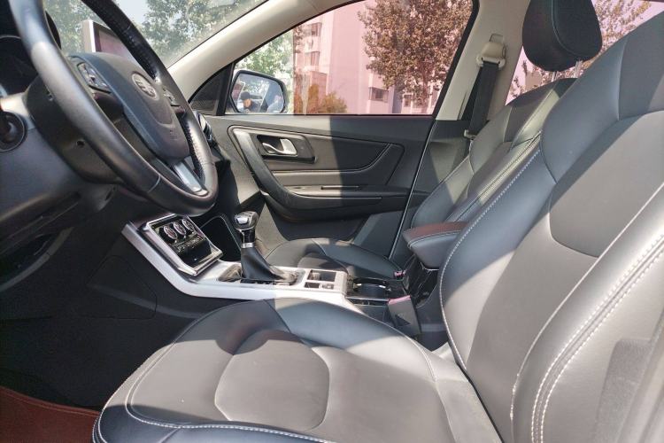 Used Bestune X40 2019 1.6L Automatic Luxury Version China V Emission Standard Left Front Seat
