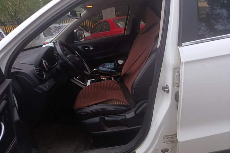 Used Bestune X40 2019 1.6L Manual Connected Smart Cool Version China VI Emission Standard Left Front Seat