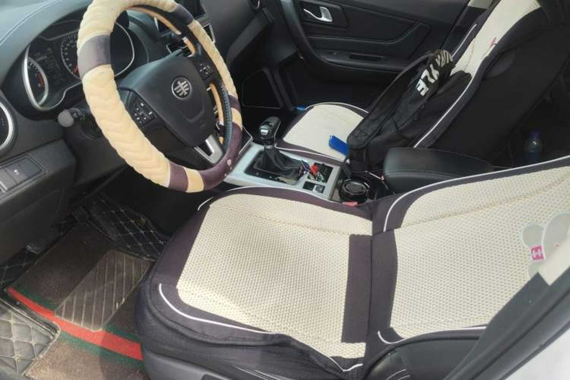 Used Bestune X40 2019 1.6L Automatic Luxury Edition China VI Left Front Seat