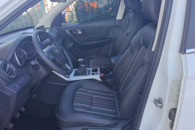 Used Bestune X40 2019 1.6L Manual Comfort Version China V Emission Standard Left Front Seat