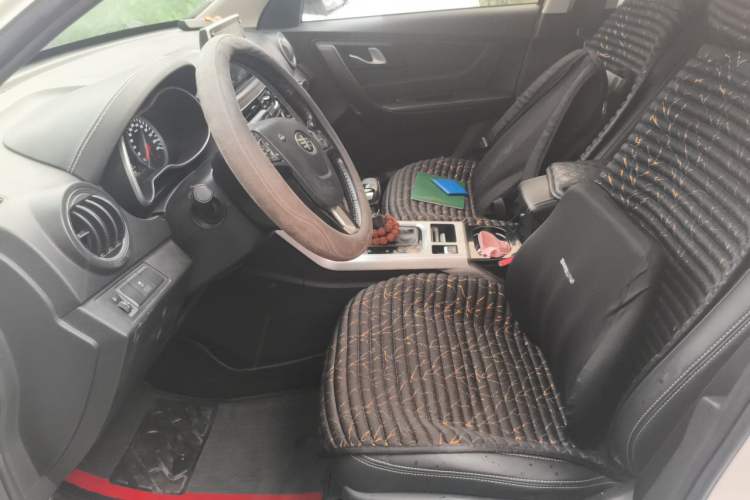 Used Bestune X40 2019 1.6L Automatic Luxury Edition China VI Left Front Seat