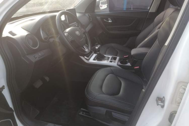 Used Bestune X40 2019 1.6L Automatic Luxury Edition China VI Left Front Seat