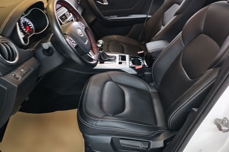 Used Bestune X40 2019 1.6L Automatic Luxury Version China V Emission Standard Left Front Seat