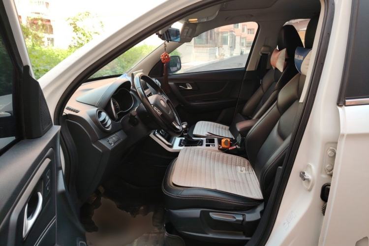 Used Bestune X40 2019 1.6L Automatic Luxury Edition China VI Left Front Seat