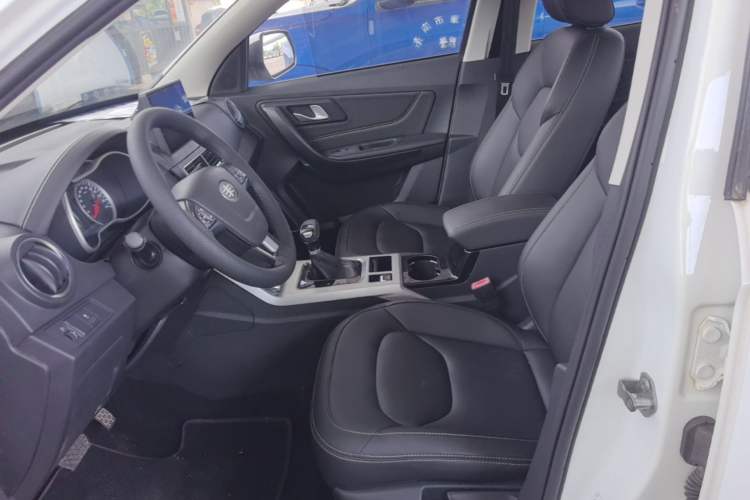 Used Bestune X40 2019 1.6L Automatic Luxury Version China V Emission Standard Left Front Seat