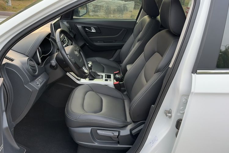 Used Bestune X40 2019 1.6L Automatic Connected Smart Cool Version China V Emission Standard Left Front Seat