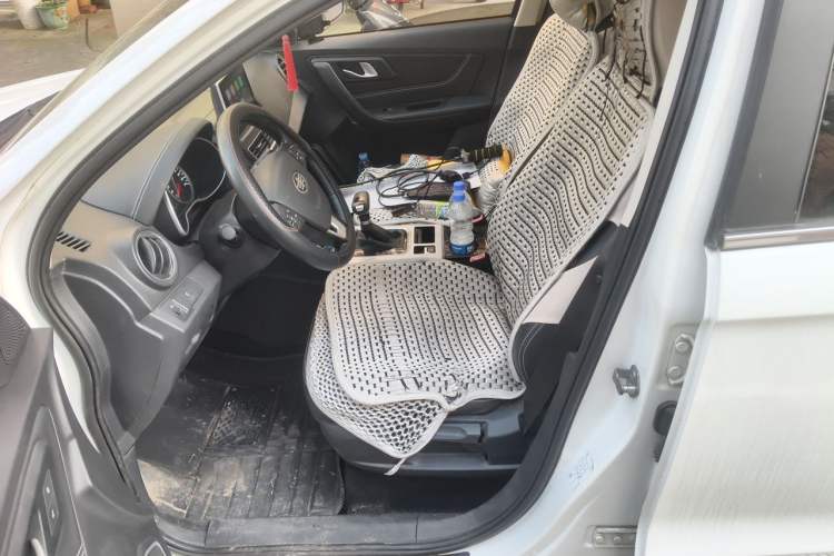 Used Bestune X40 2019 1.6L Automatic Luxury Edition China VI Left Front Seat