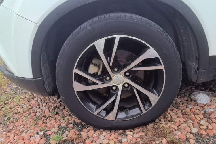 Used Bestune X40 2019 1.6L Automatic Luxury Version China V Emission Standard Left Front Wheel Hub