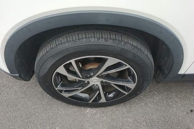 Used Bestune X40 2019 1.6L Automatic Luxury Edition China VI Left Front Wheel Hub