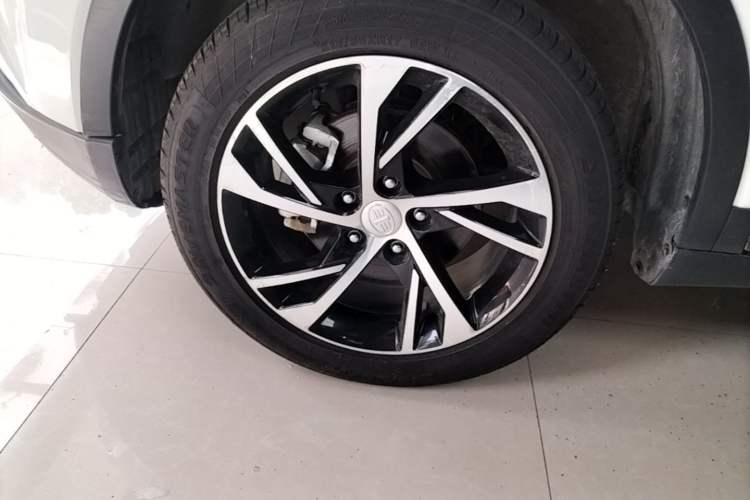 Used Bestune X40 2019 1.6L Automatic Luxury Edition China VI Left Front Wheel Hub