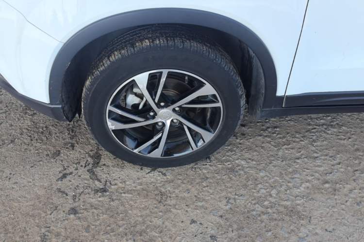 Used Bestune X40 2019 1.6L Manual Comfort Version China V Emission Standard Left Front Wheel Hub