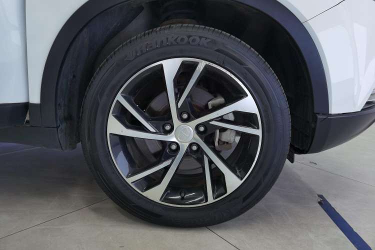 Used Bestune X40 2019 1.6L Automatic Luxury Version China V Emission Standard Left Front Wheel Hub