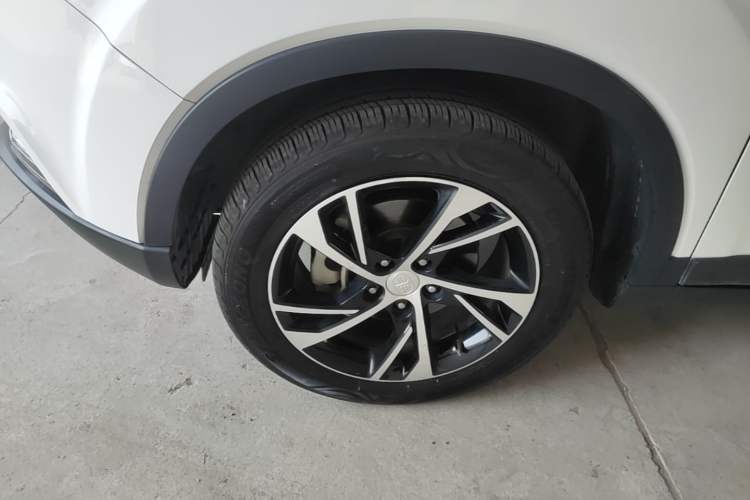 Used Bestune X40 2019 1.6L Automatic Luxury Edition China VI Left Front Wheel Hub