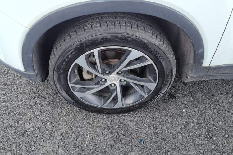 Used Bestune X40 2019 1.6L Automatic Luxury Version China V Emission Standard Left Front Wheel Hub