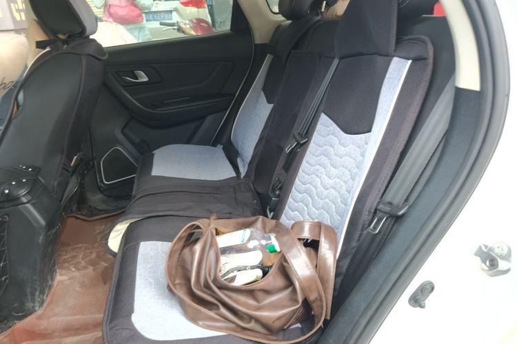 Used Bestune X40 2019 1.6L Automatic Luxury Version China V Emission Standard Left Rear Seat