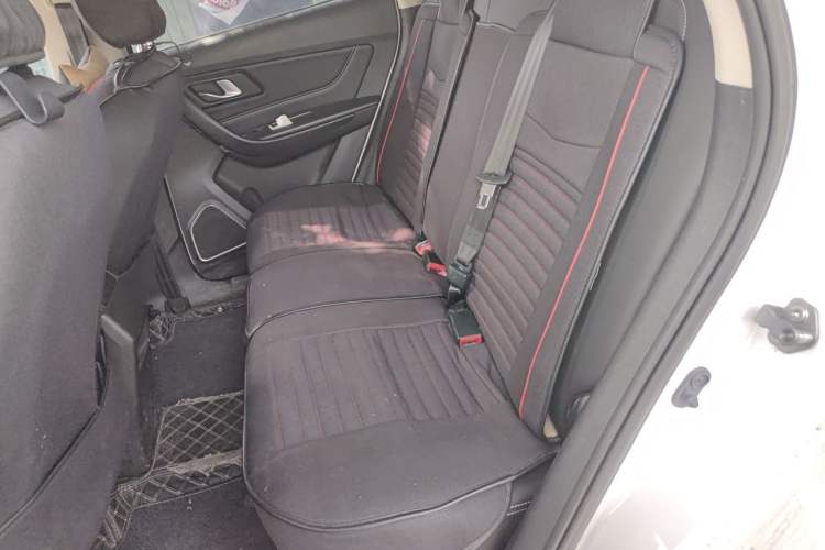 Used Bestune X40 2019 1.6L Automatic Luxury Edition China VI Left Rear Seat