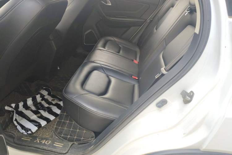 Used Bestune X40 2019 1.6L Manual Luxury Edition China VI Left Rear Seat