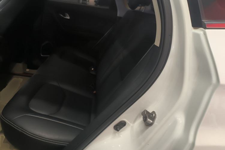 Used Bestune X40 2019 1.6L Automatic Luxury Version China V Emission Standard Left Rear Seat