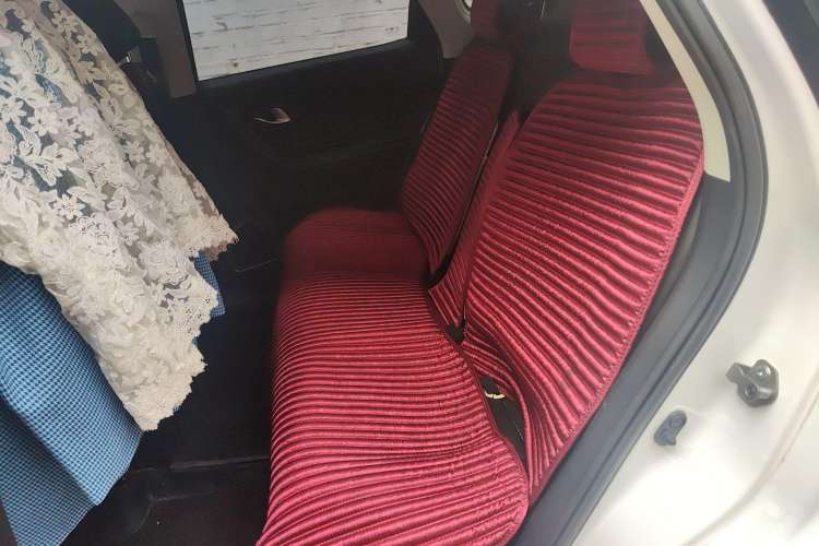 Used Bestune X40 2019 1.6L Automatic Luxury Version China V Emission Standard Left Rear Seat