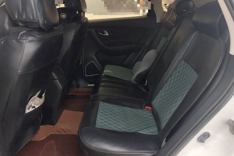 Used Bestune X40 2019 1.6L Automatic Luxury Edition China VI Left Rear Seat