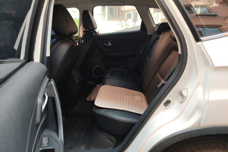 Used Bestune X40 2019 1.6L Automatic Luxury Edition China VI Left Rear Seat