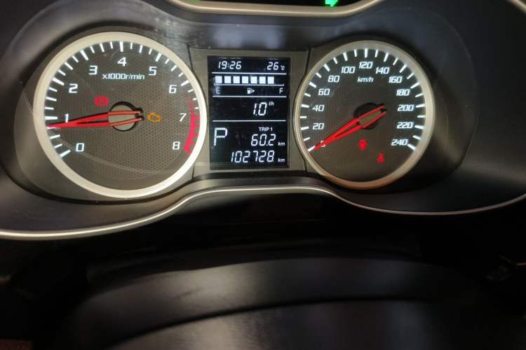 Used Bestune X40 2019 1.6L Automatic Luxury Edition China VI Odometer Close Up