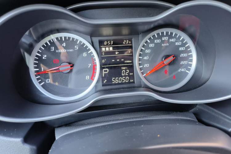 Used Bestune X40 2019 1.6L Automatic Luxury Version China V Emission Standard Odometer Close Up